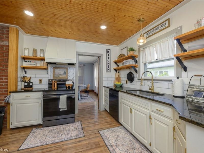 314 E 13th Street, Dover, OH 44622 Photo 17