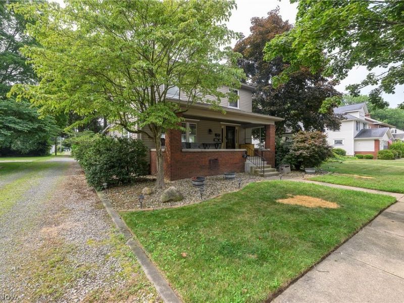 314 E 13th Street, Dover, OH 44622 Photo 3