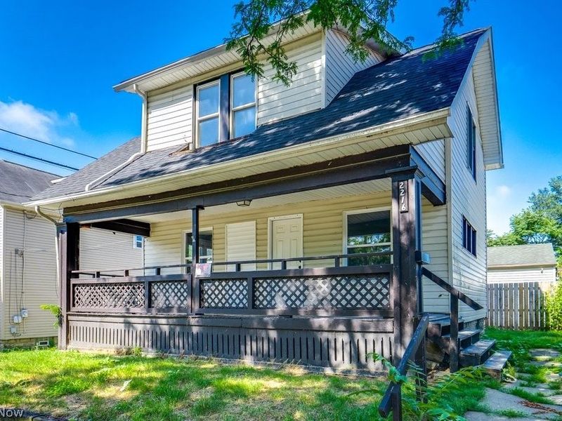 2216 10th Street SW, Akron, OH 44314 Photo 2