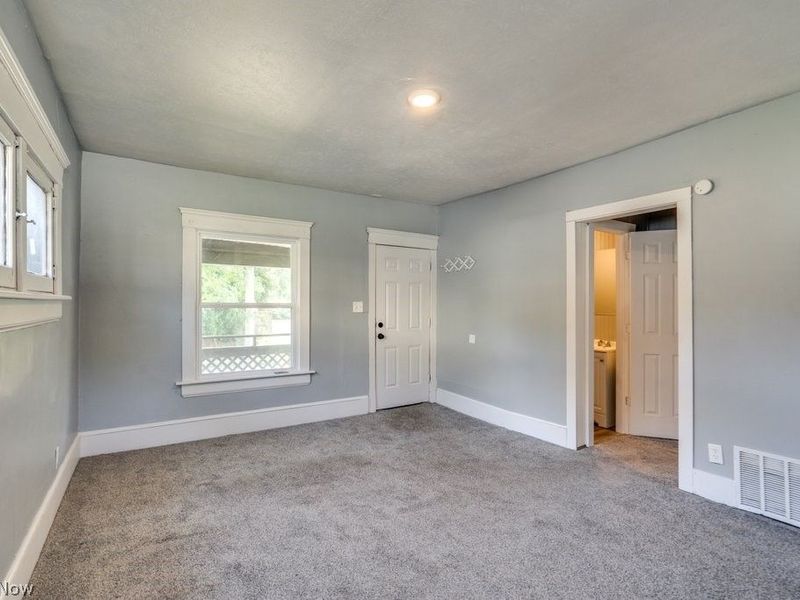 2216 10th Street SW, Akron, OH 44314 Photo 7