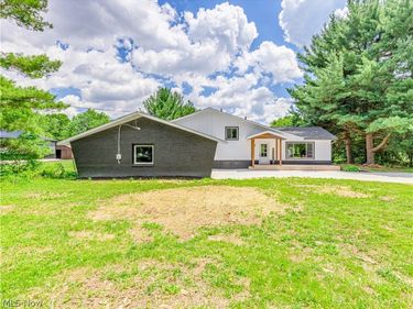 6275 Taylor Road, Clinton, OH 44216