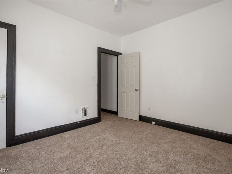 3692 E 146th Street, Cleveland, OH 44120 Photo 28