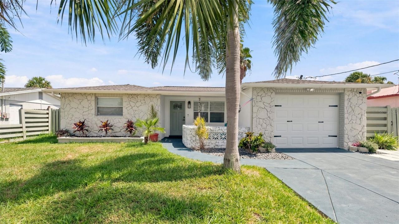 7312 Mako Drive, Hudson, FL 34667 Main Photo