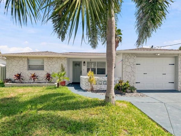 7312 MAKO DRIVE , HUDSON, FL 34667