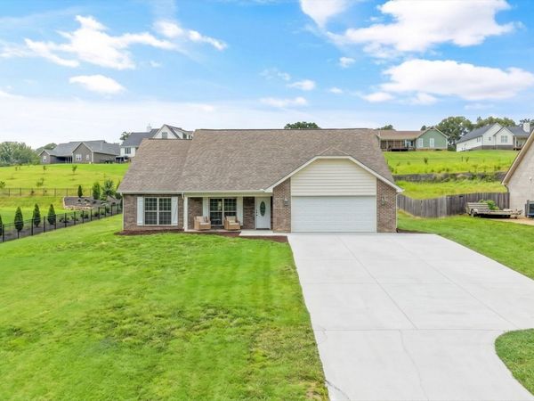 5715 Nails Creek Rd , Maryville, TN 37804