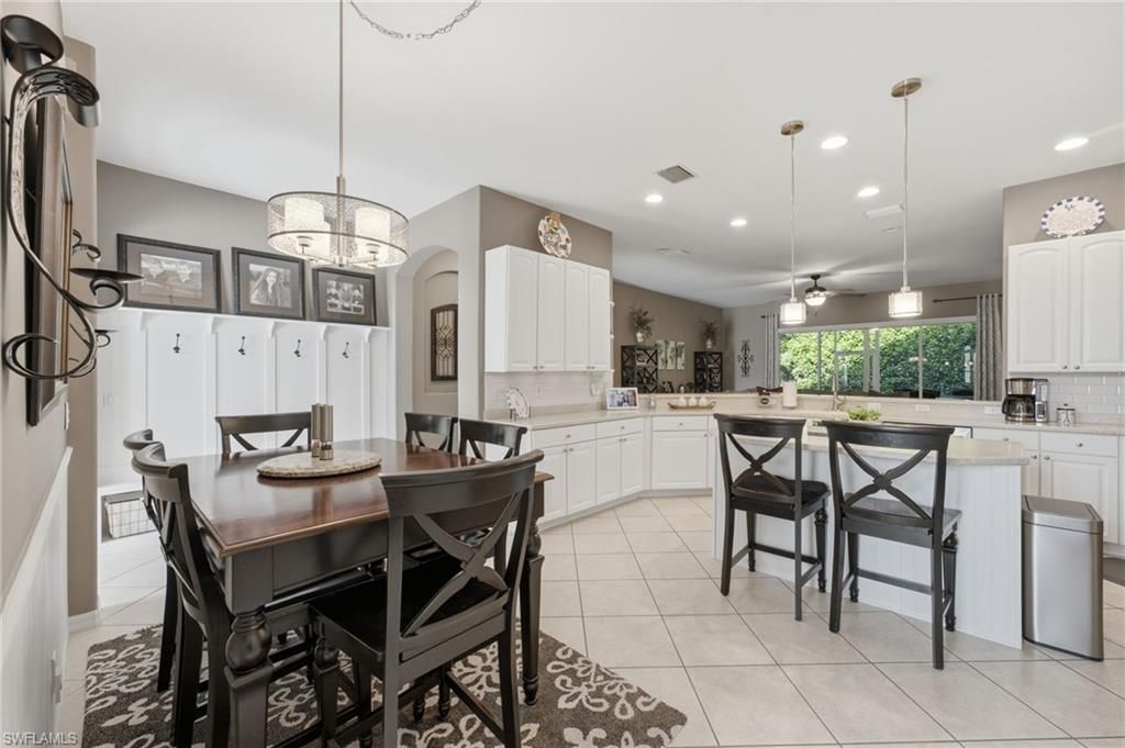 193 Skipping Stone Ln, Naples, FL 34119 Photo