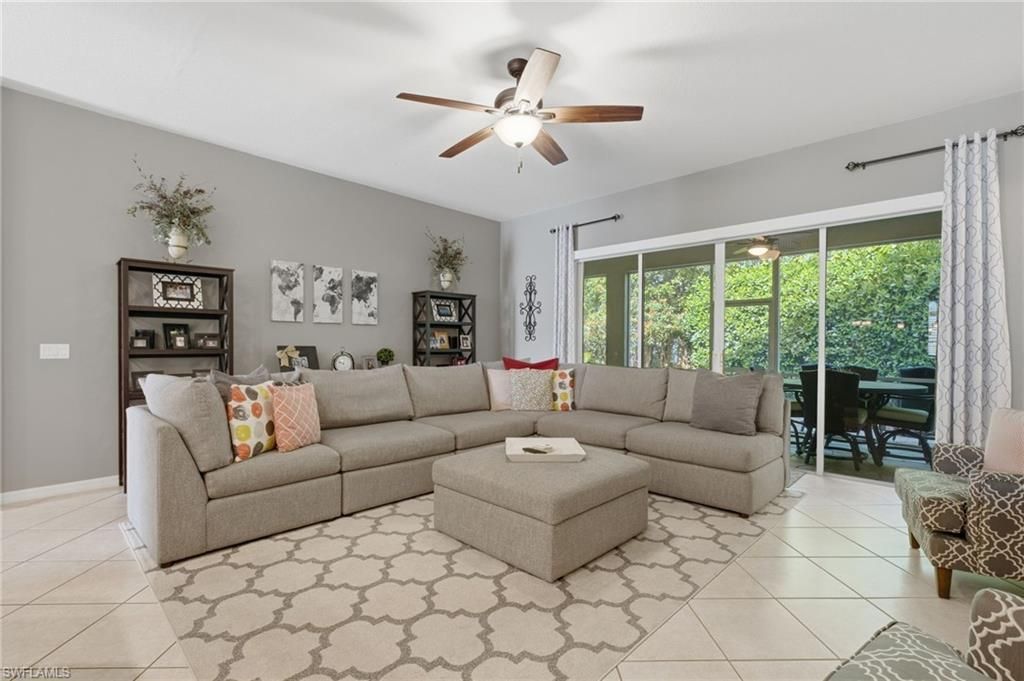 193 Skipping Stone Ln, Naples, FL 34119 Photo