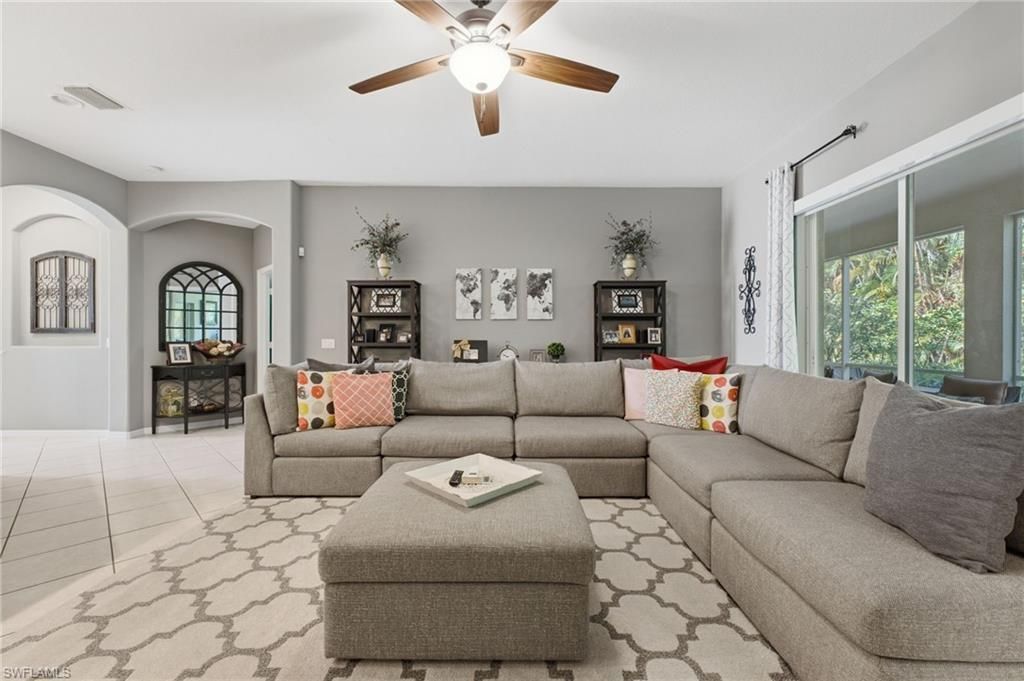193 Skipping Stone Ln, Naples, FL 34119 Photo