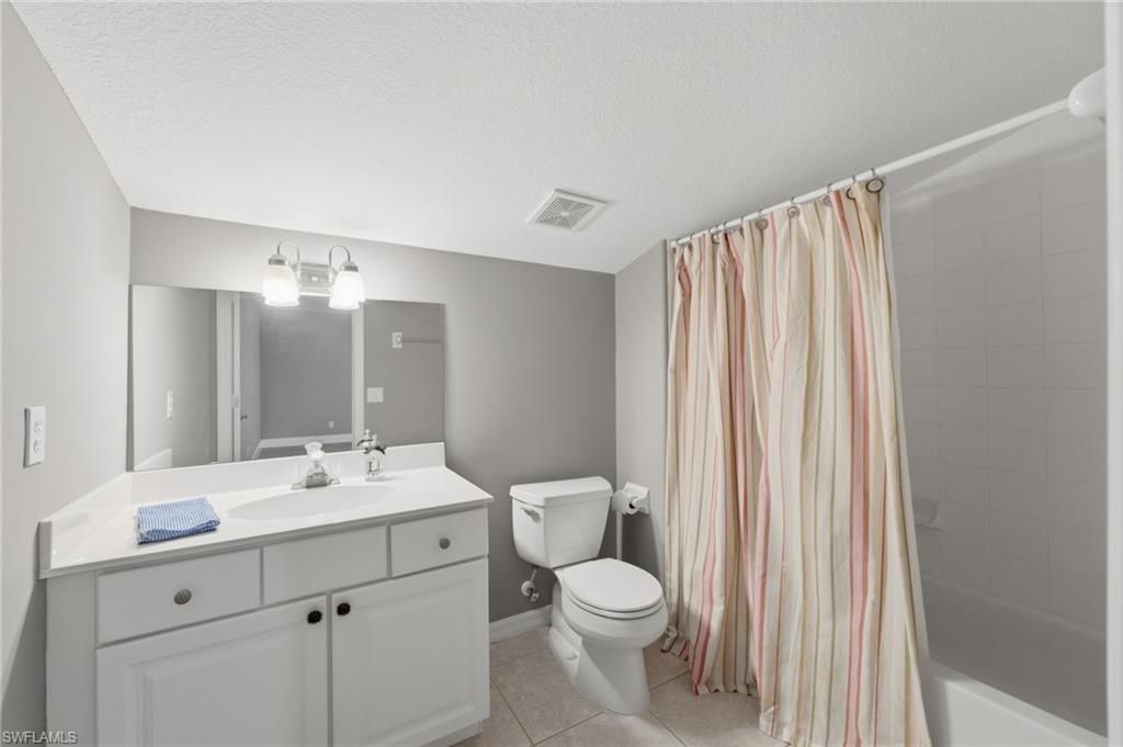 193 Skipping Stone Ln, Naples, FL 34119 Photo