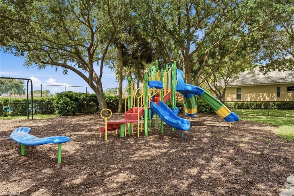 193 Skipping Stone Ln, Naples, FL 34119 Photo