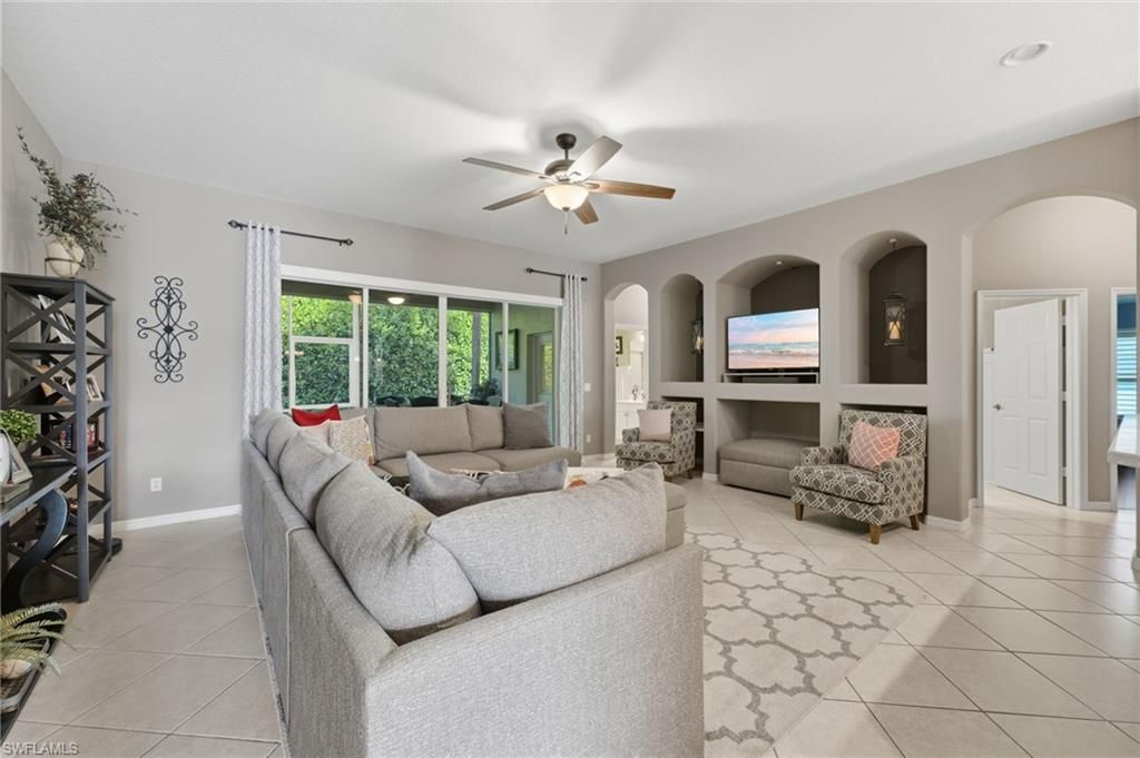 193 Skipping Stone Ln, Naples, FL 34119 Photo
