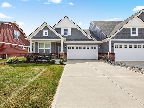 825 Stone Trace Court, Avon, IN 46123