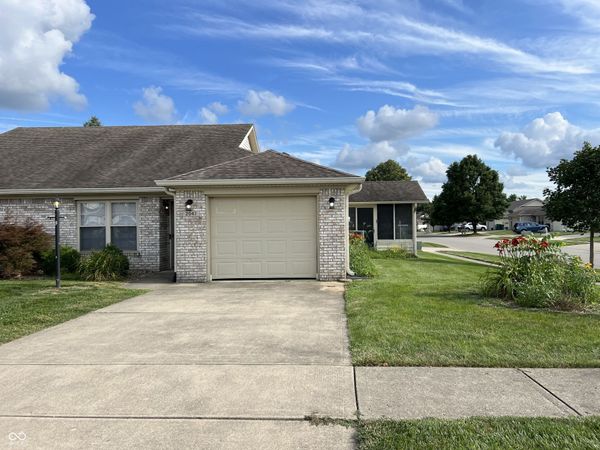 2047 Pelican , Franklin, IN 46131