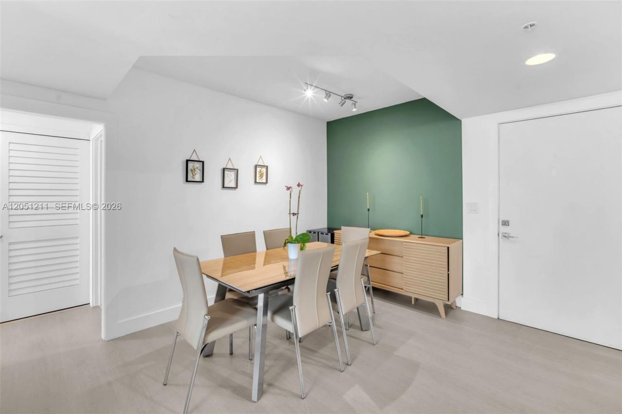 18800 NE 29th Ave , Unit 517, Aventura, FL 33180 Photo