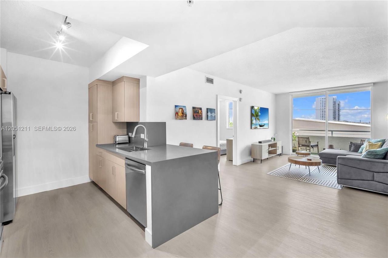 18800 NE 29th Ave, Unit 517, Aventura, FL 33180 Photo