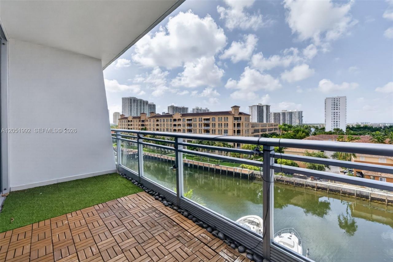 2950 NE 188th St , Unit 406, Aventura, FL 33180 Photo