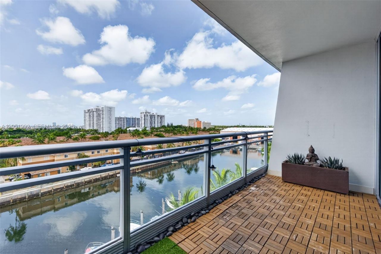 2950 NE 188th St , Unit 406, Aventura, FL 33180 Photo