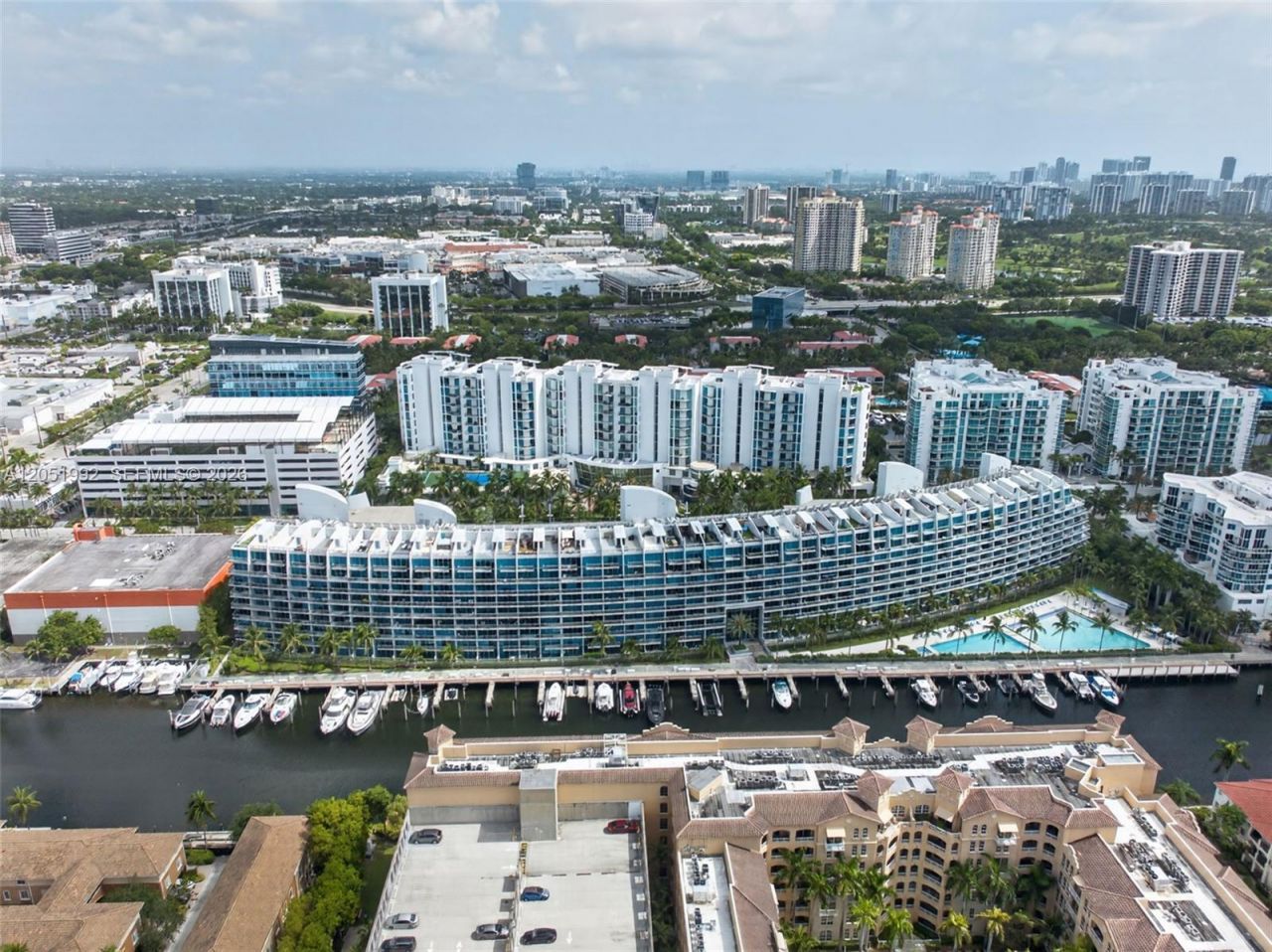 2950 NE 188th St , Unit 406, Aventura, FL 33180 Photo