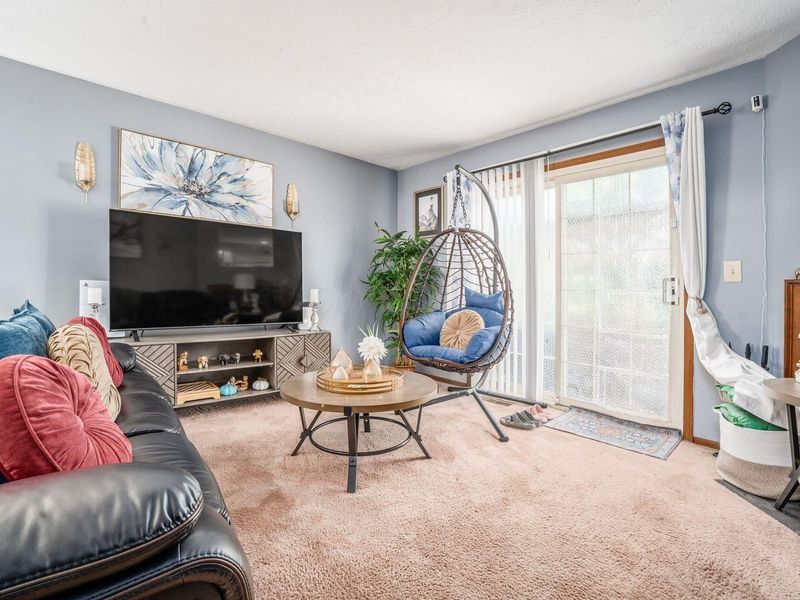 1349 Lane On The Lake, Unit 1349L, Columbus, OH 43235 Photo 5