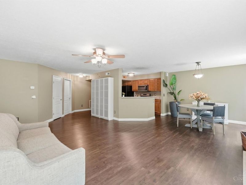 5878 Stonebridge Circle, Unit 104, Milford, OH 45150 Photo 10