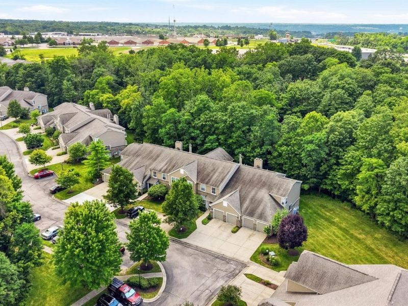 5878 Stonebridge Circle, Unit 104, Milford, OH 45150 Photo 2