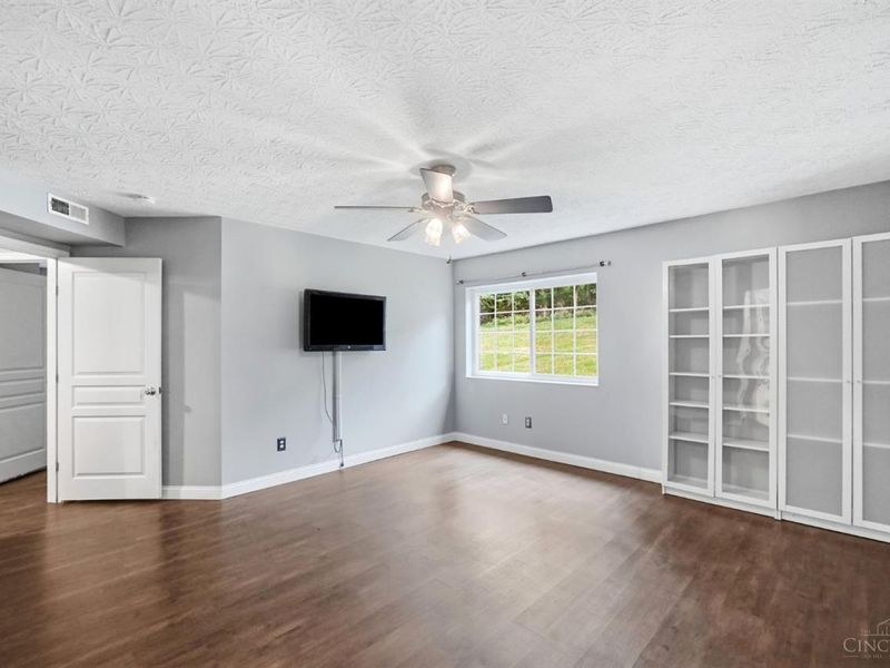 5878 Stonebridge Circle, Unit 104, Milford, OH 45150 Photo 22