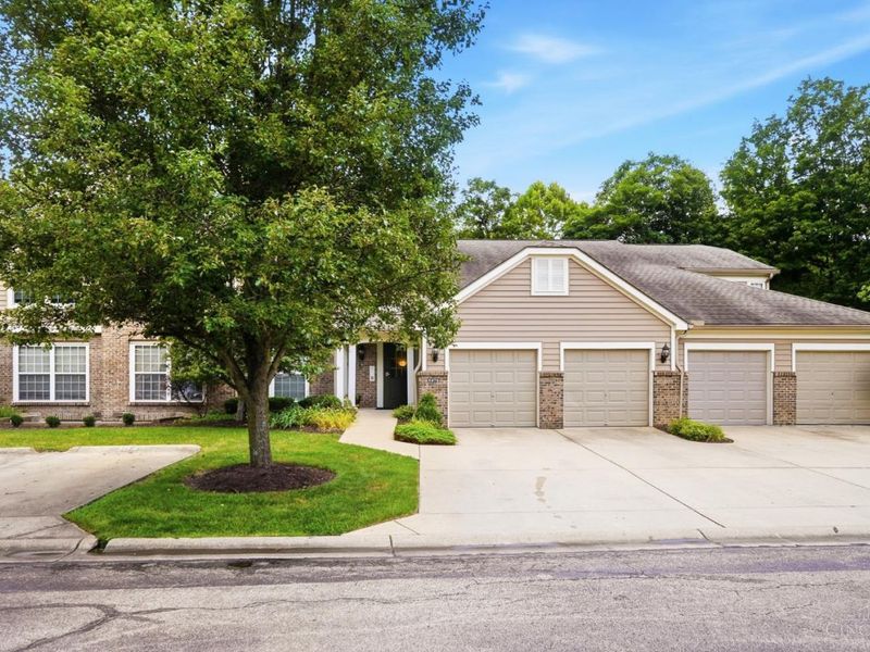 5878 Stonebridge Circle, Unit 104, Milford, OH 45150 Photo 3