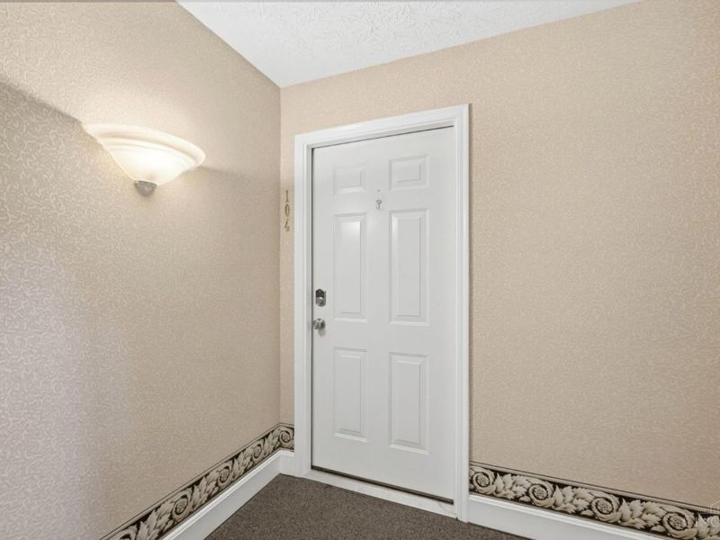 5878 Stonebridge Circle, Unit 104, Milford, OH 45150 Photo 6