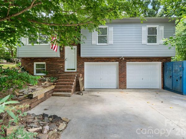 3579 High West Drive, Lenoir, NC 28645