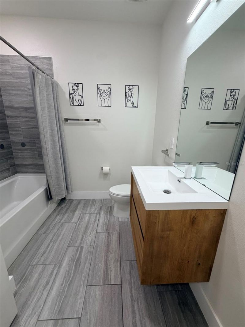 3467 74th Avenue Circle E, Sarasota, FL 34243 Photo