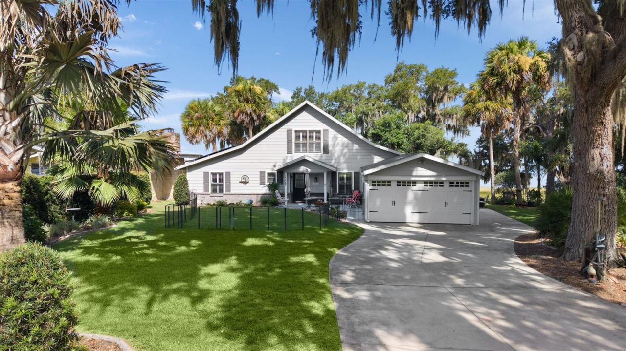 15562 SE 138th Terrace, Weirsdale, FL 32195 Photo