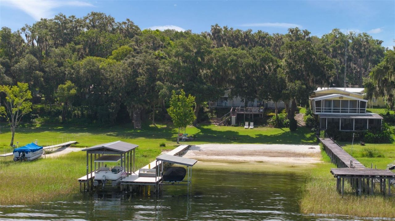 15562 SE 138th Terrace, Weirsdale, FL 32195 Photo
