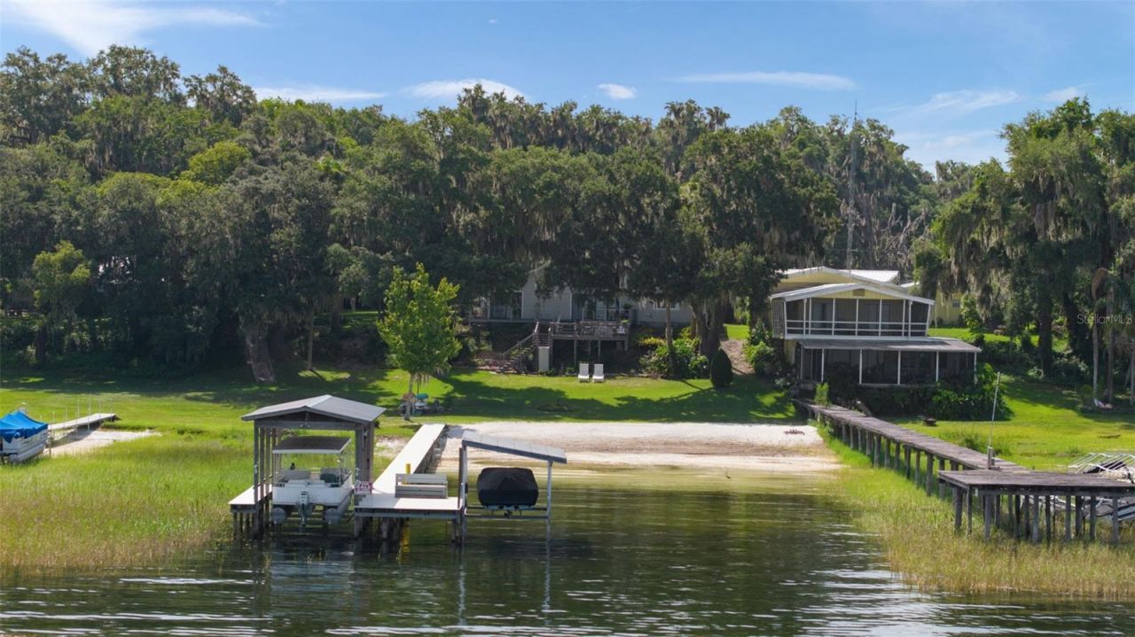 15562 SE 138th Terrace, Weirsdale, FL 32195 Photo