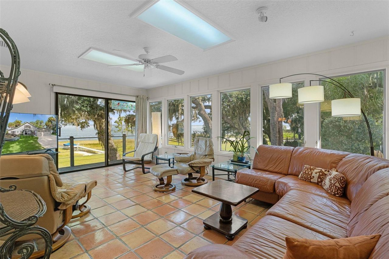 15562 SE 138th Terrace, Weirsdale, FL 32195 Photo
