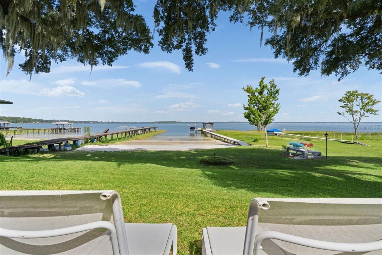 15562 SE 138th Terrace, Weirsdale, FL 32195 Photo