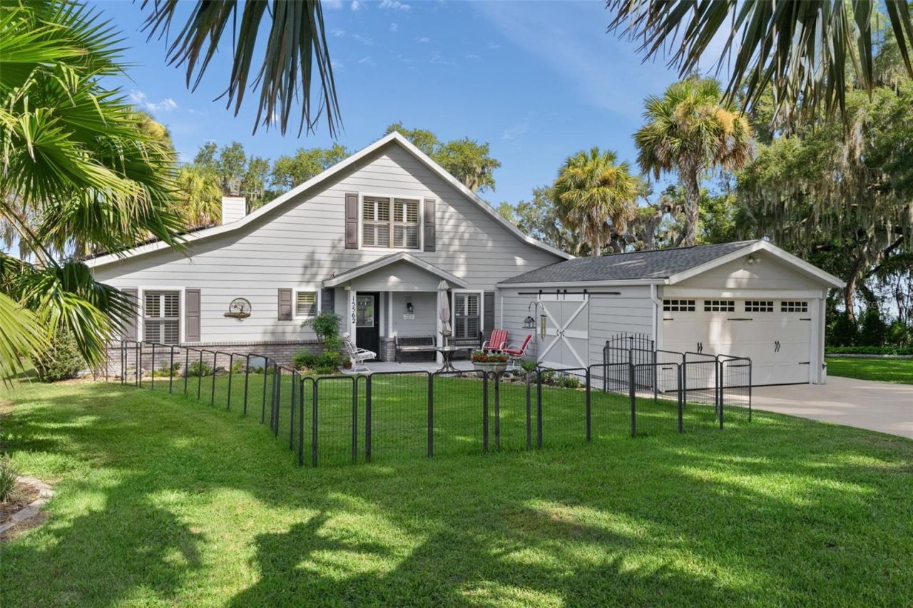 15562 SE 138th Terrace, Weirsdale, FL 32195 Photo
