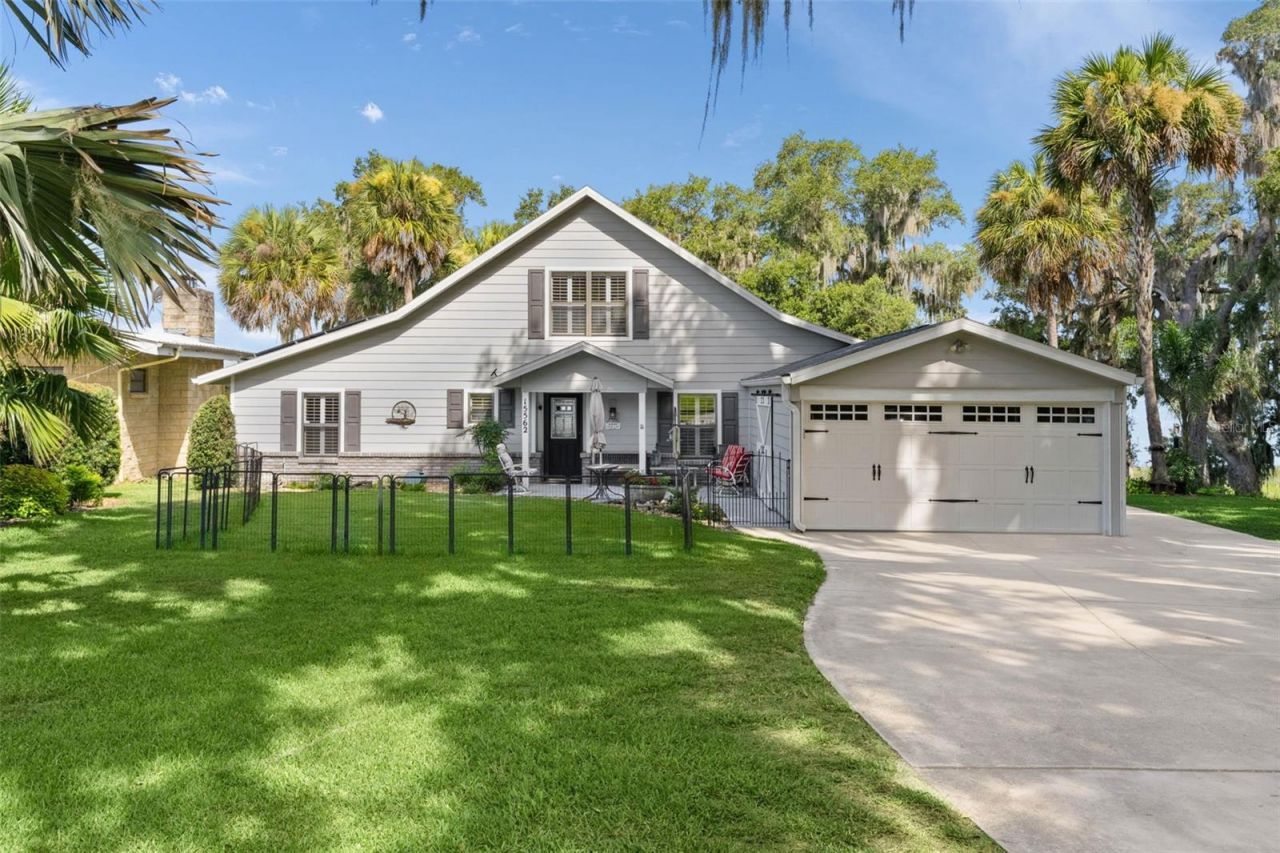 15562 SE 138th Terrace, Weirsdale, FL 32195 Photo