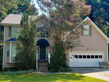 2737 Crestworth Lane, Buford, GA 30519