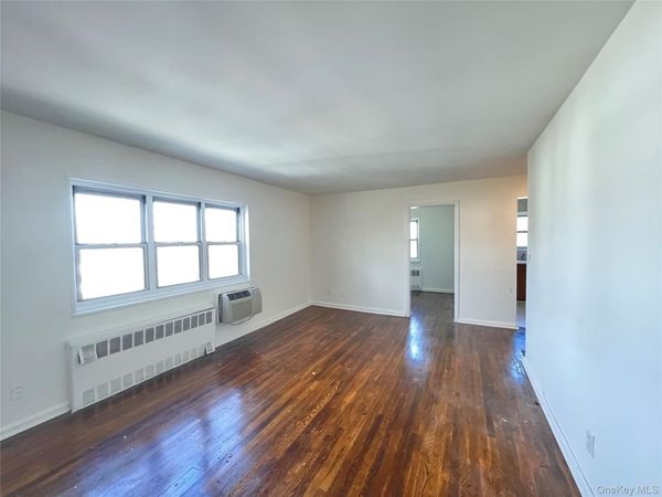189 Drake Avenue , Unit 2C, New Rochelle, NY 10805
