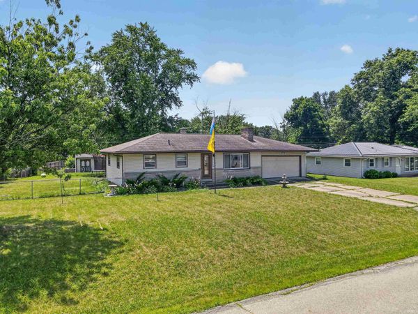5336 Ann Hackley Road, Fort Wayne, IN 46835