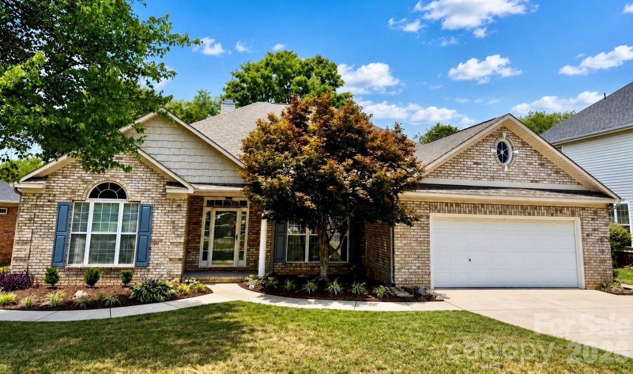 576 Gatsby Place Nw, Concord, NC 28027 Main Photo