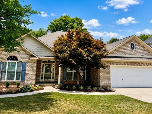 576 Gatsby Place NW, Concord, NC 28027