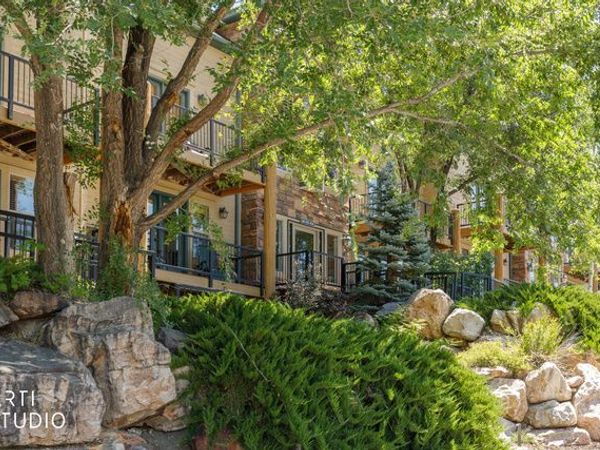 5060 LAKEVIEW DR , Unit #1107, Eden, UT 84310