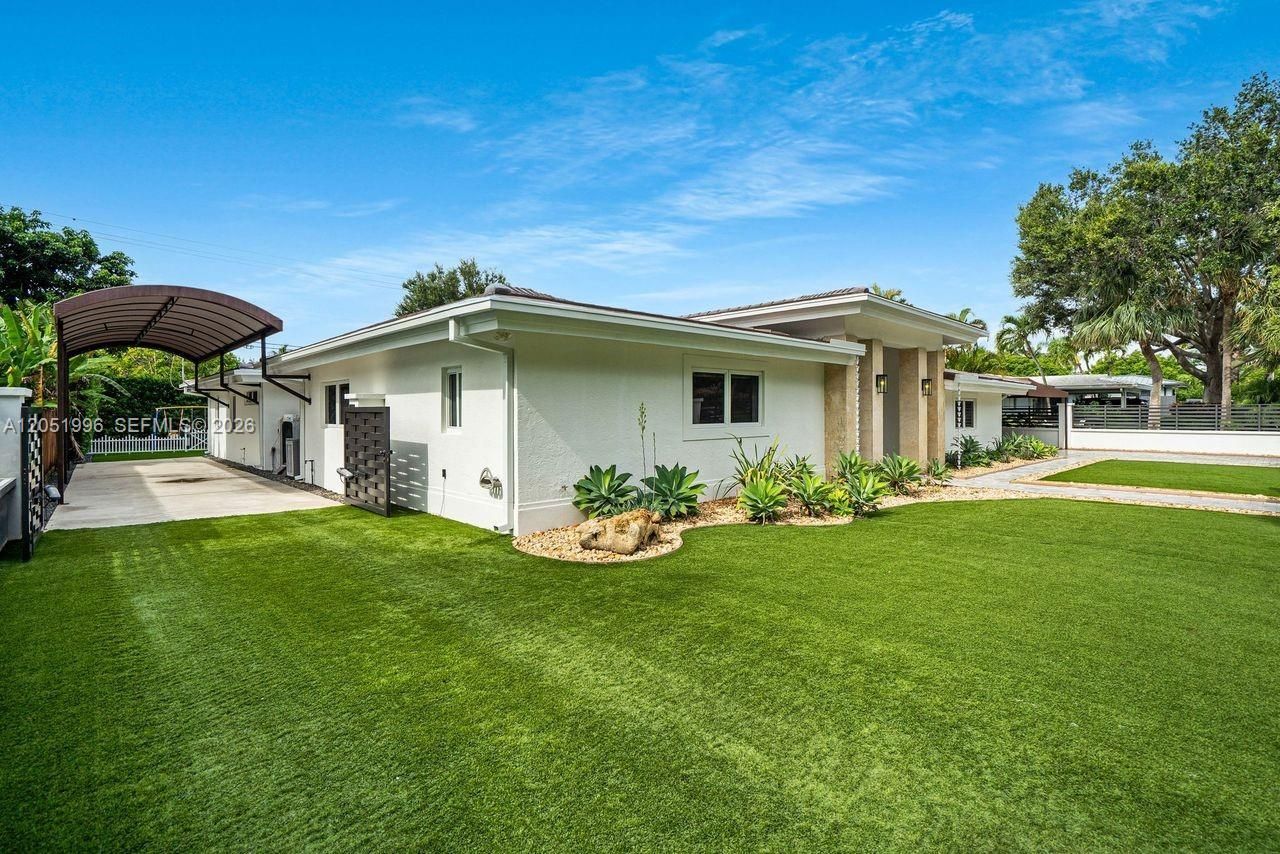 6370 SW 144th St , Coral Gables, FL 33158 Photo