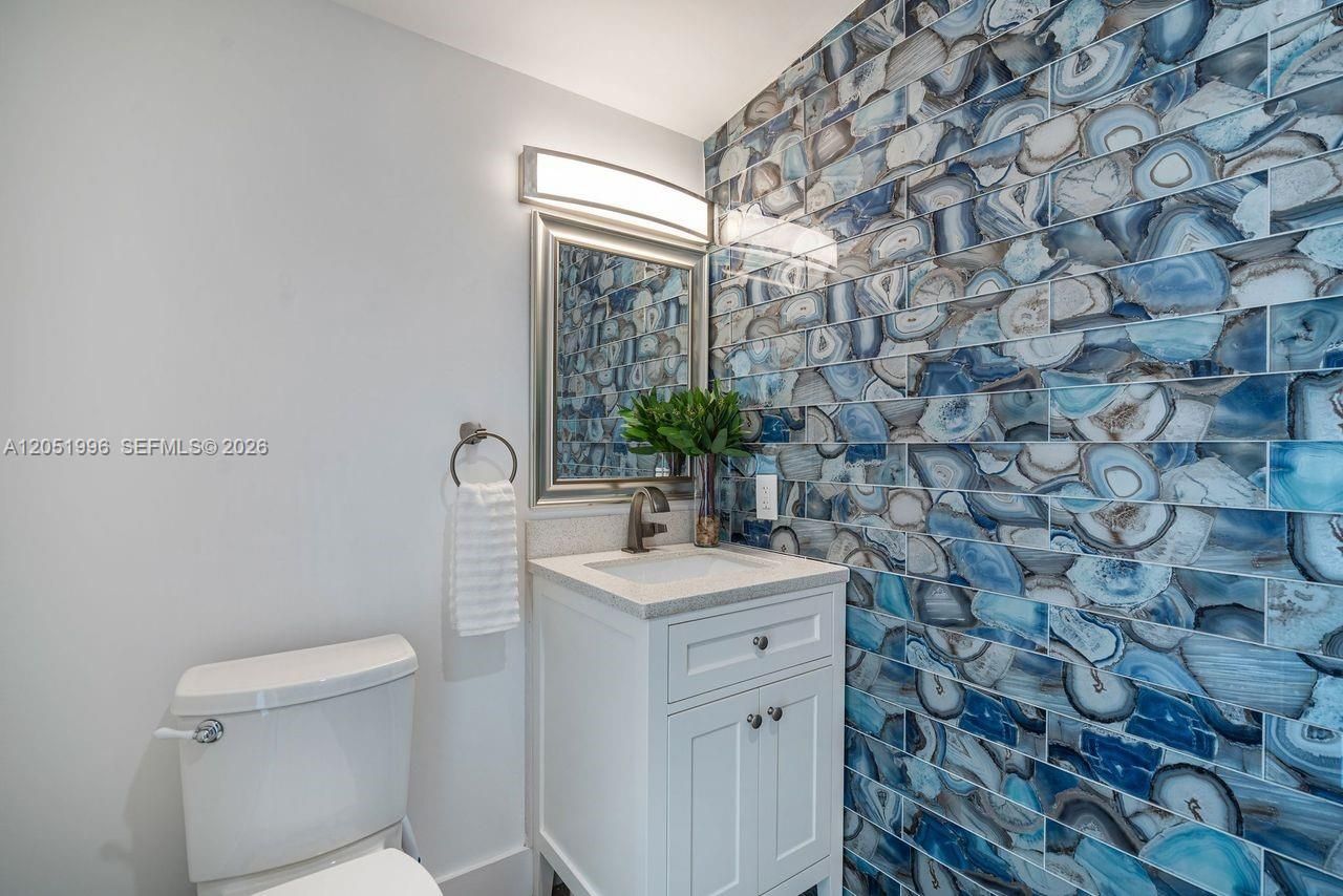6370 SW 144th St , Coral Gables, FL 33158 Photo