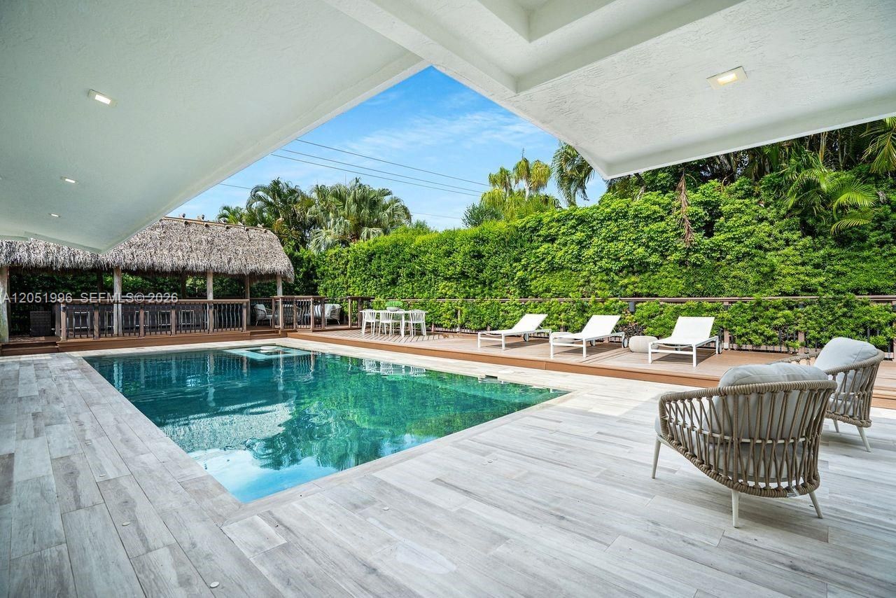 6370 SW 144th St , Coral Gables, FL 33158 Photo