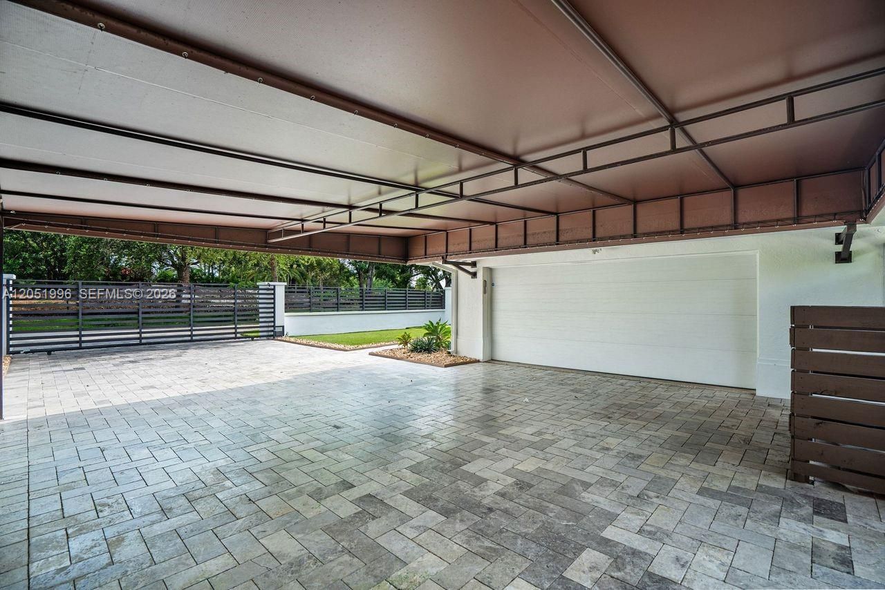 6370 SW 144th St , Coral Gables, FL 33158 Photo