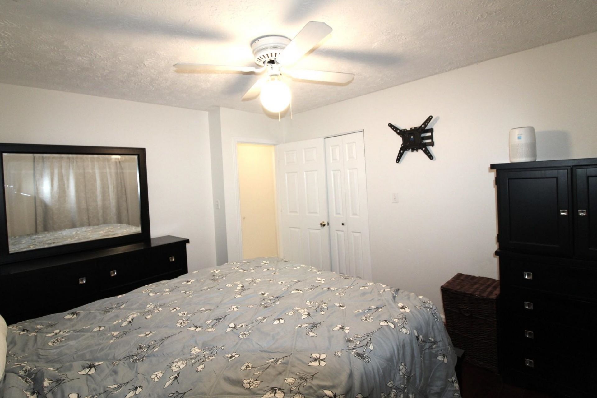 900 Deer Creek Rd.  Photo 12