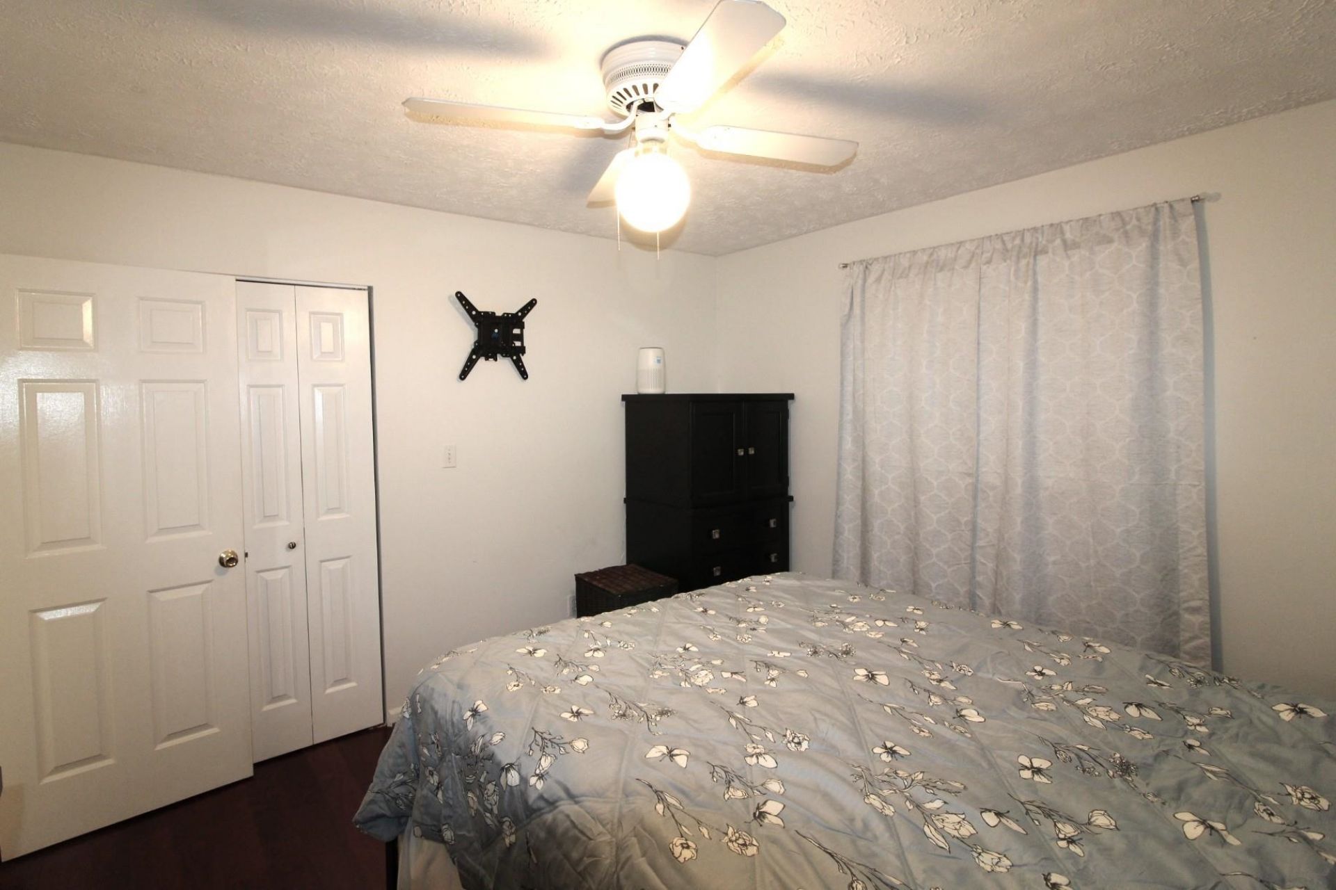 900 Deer Creek Rd.  Photo 13
