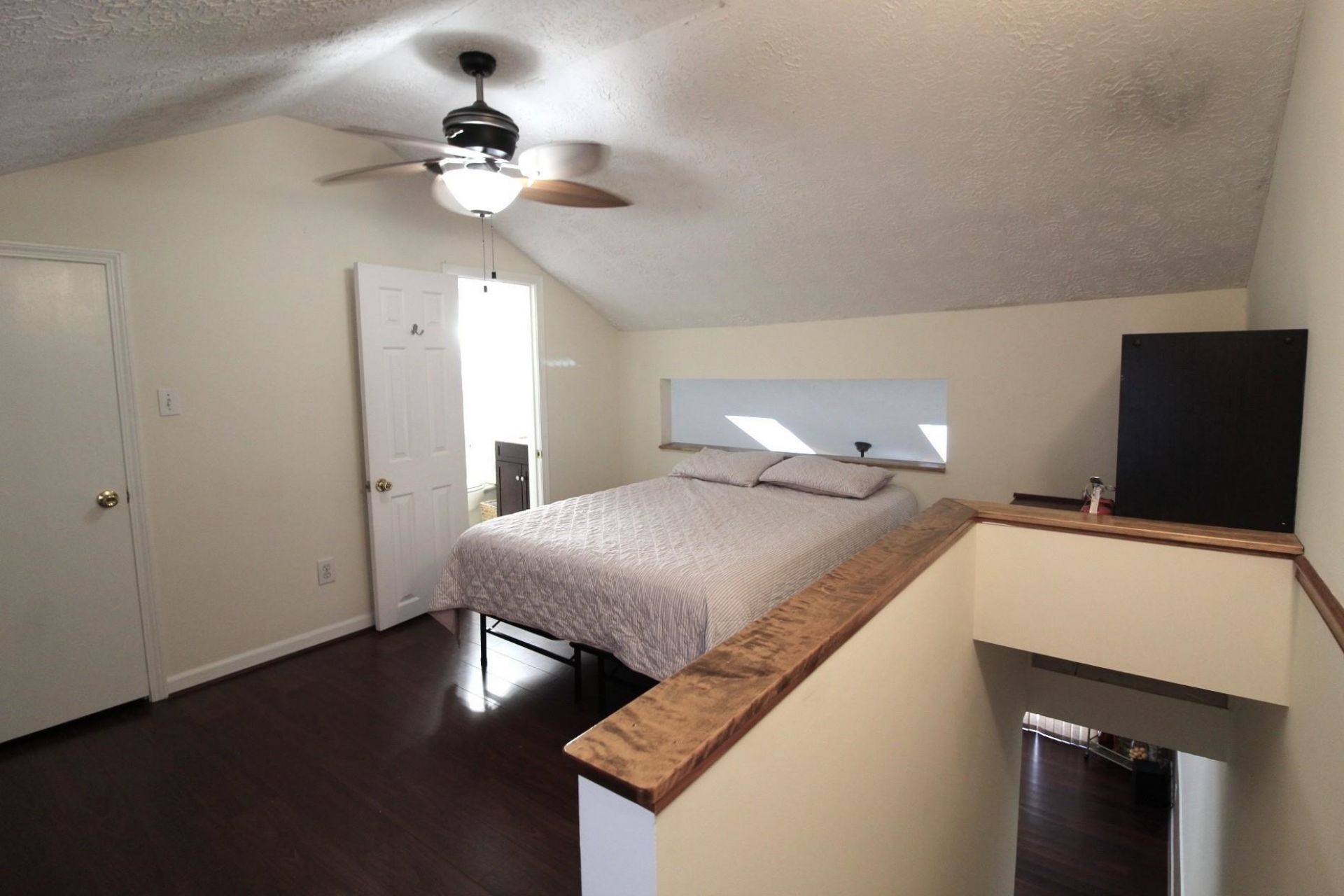 900 Deer Creek Rd.  Photo 15